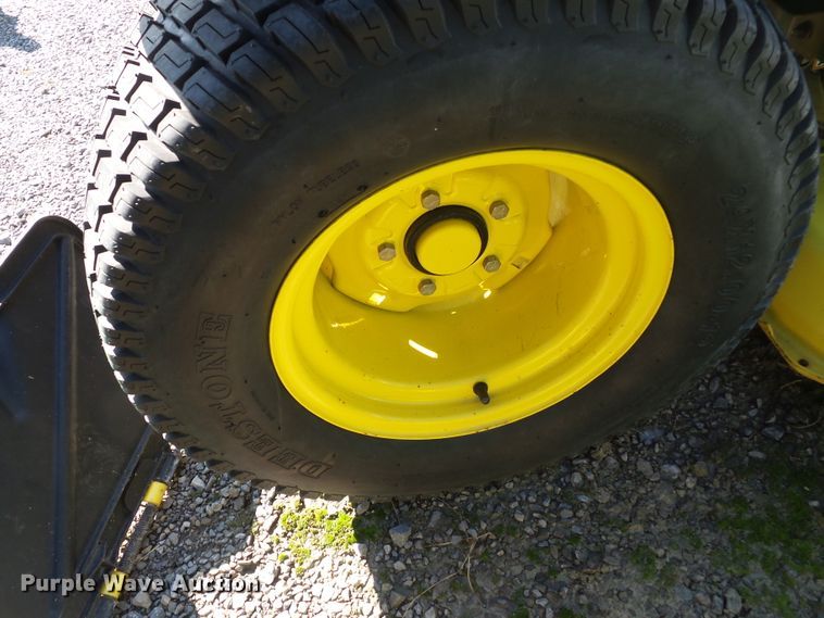 image for item DH7790 2007 John Deere X500 lawn mower