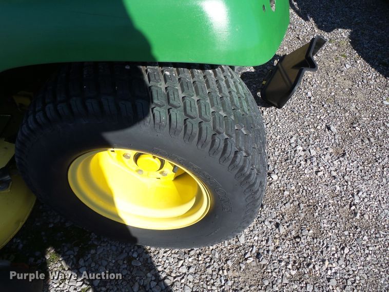 image for item DH7790 2007 John Deere X500 lawn mower