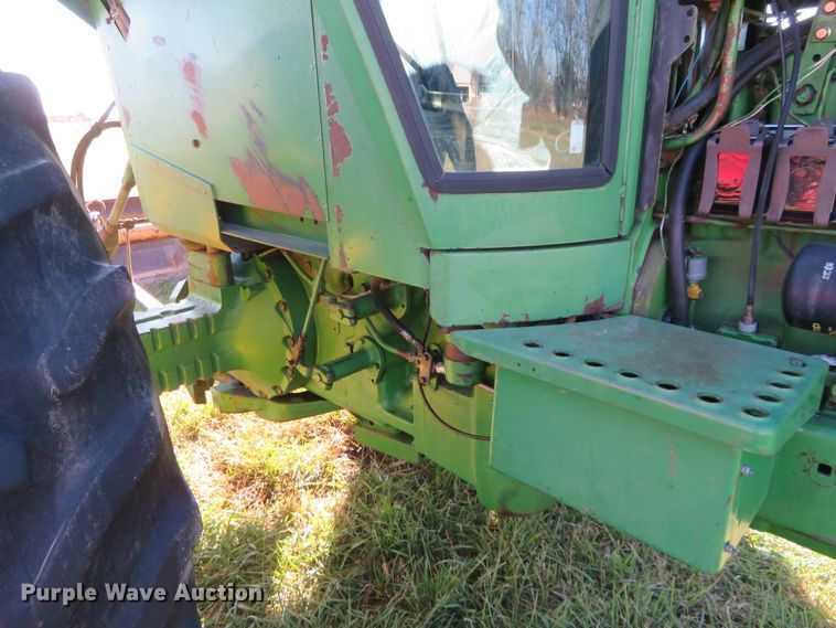 image for item EQ9383 1977 John Deere 4630 tractor