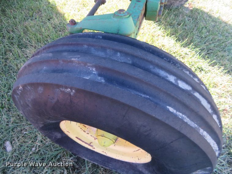 image for item EQ9383 1977 John Deere 4630 tractor