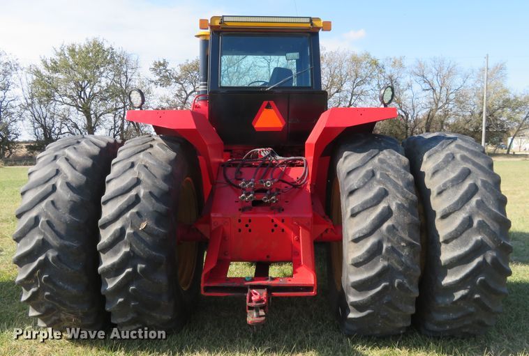 image for item EQ9384 1980 Versatile 895 4WD tractor