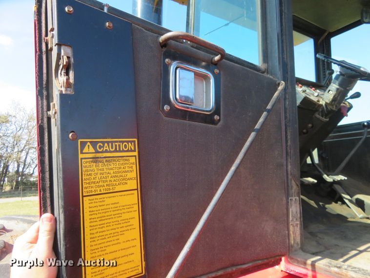 image for item EQ9384 1980 Versatile 895 4WD tractor