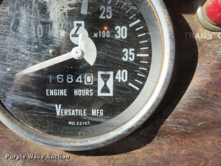 image for item EQ9384 1980 Versatile 895 4WD tractor