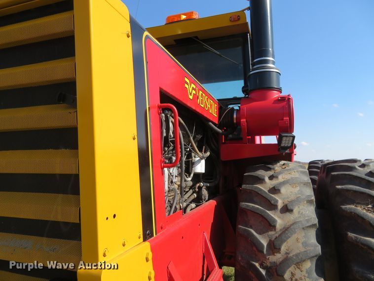 image for item EQ9384 1980 Versatile 895 4WD tractor