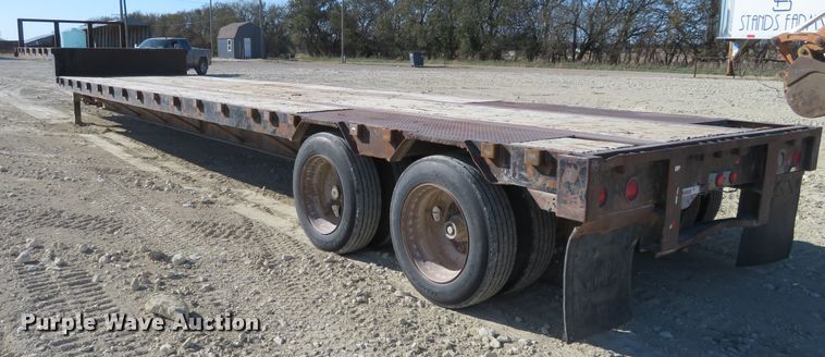 image for item EQ9385 1984 Great Dane drop deck trailer