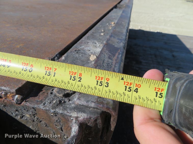 image for item EQ9385 1984 Great Dane drop deck trailer