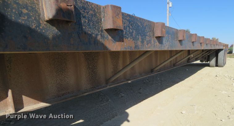 image for item EQ9385 1984 Great Dane drop deck trailer