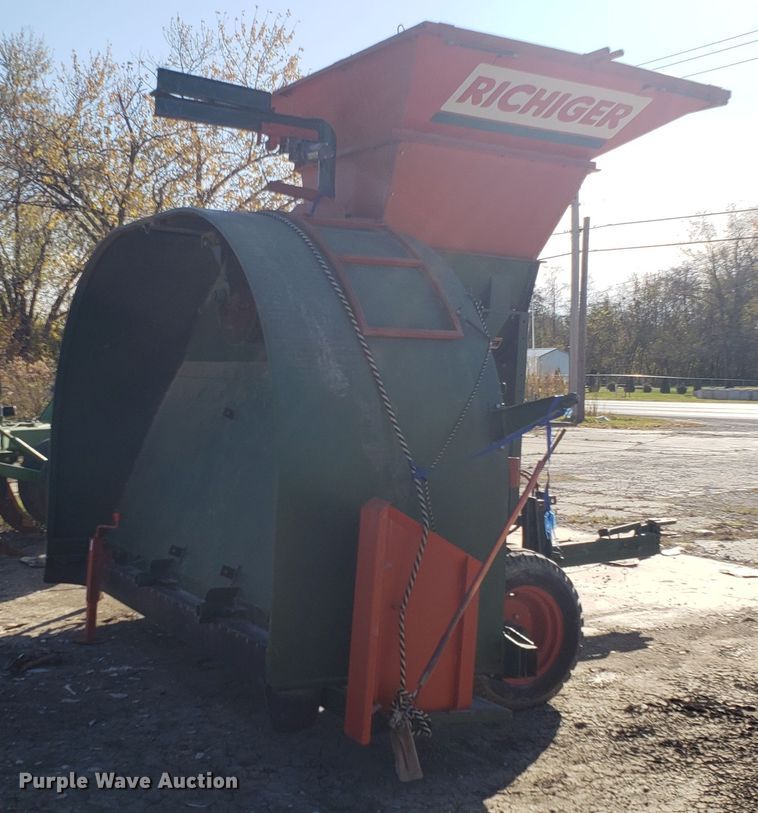 image for item ET9963 Richiger R10 grain bagger
