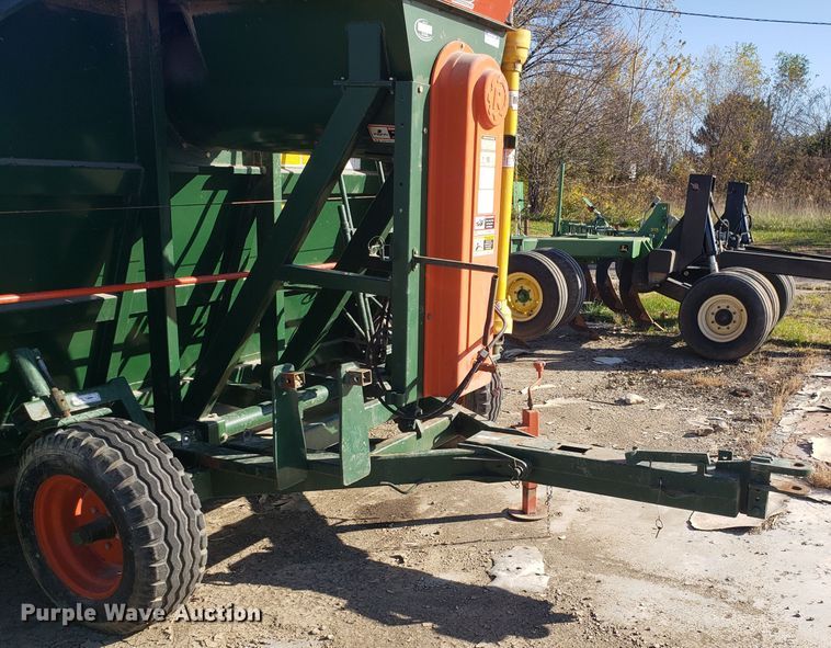 image for item ET9963 Richiger R10 grain bagger