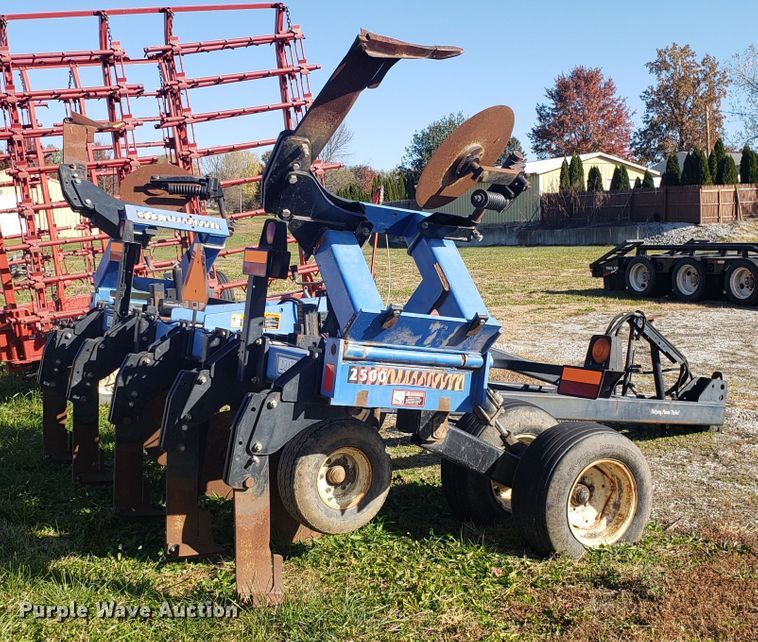 image for item ET9964 Case IH DMI 2500 ripper