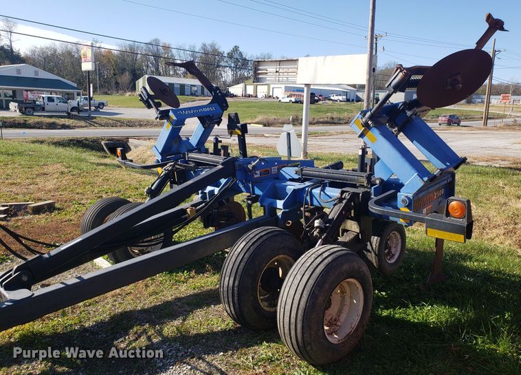 image for item ET9964 Case IH DMI 2500 ripper