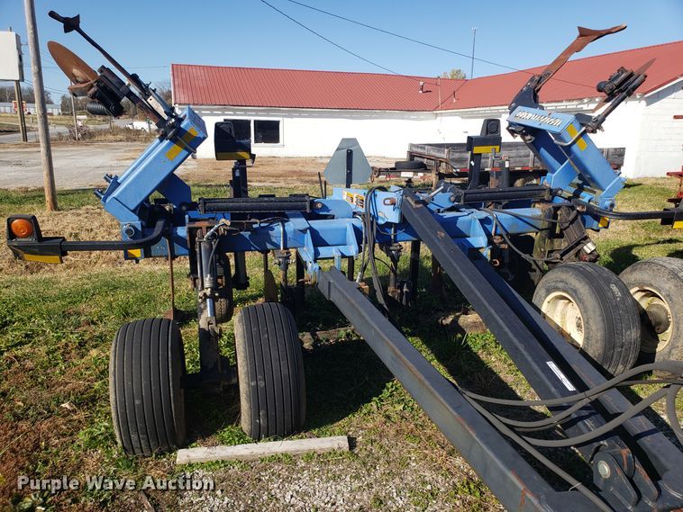 image for item ET9964 Case IH DMI 2500 ripper