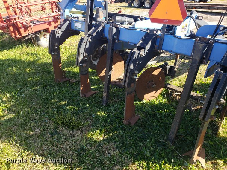 image for item ET9964 Case IH DMI 2500 ripper