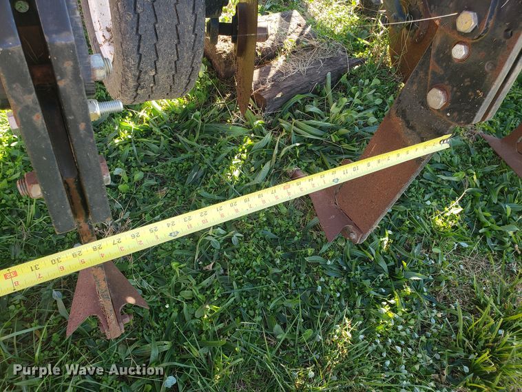 image for item ET9964 Case IH DMI 2500 ripper