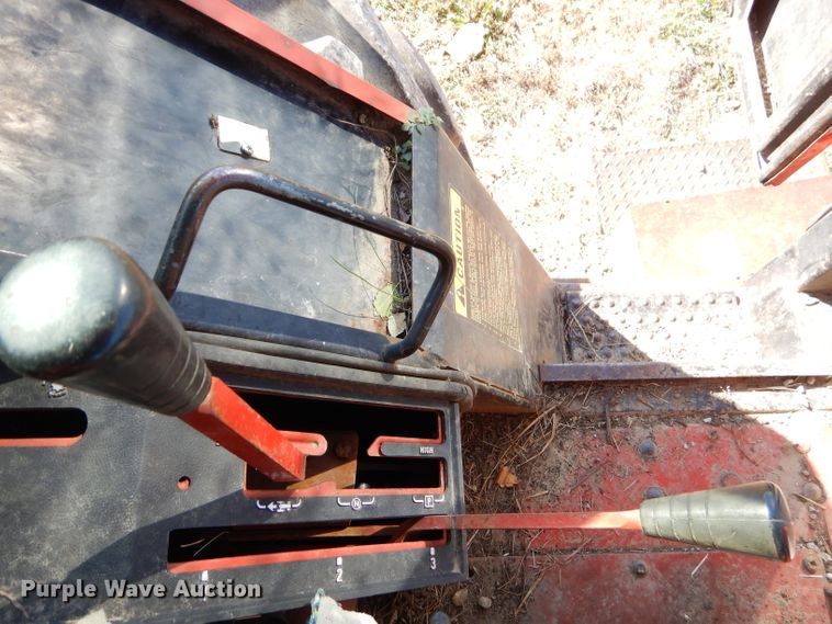 image for item FA9841 International 1586 tractor