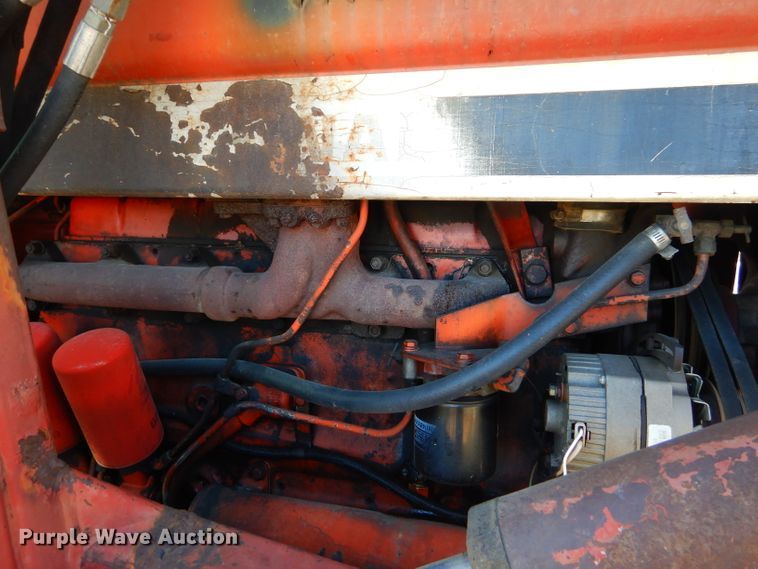 image for item FA9841 International 1586 tractor