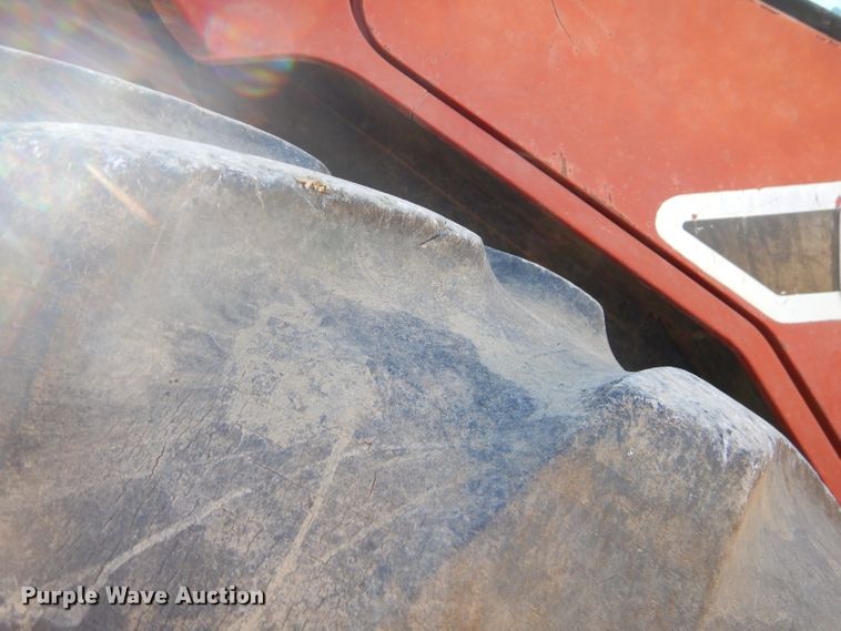 image for item FA9841 International 1586 tractor