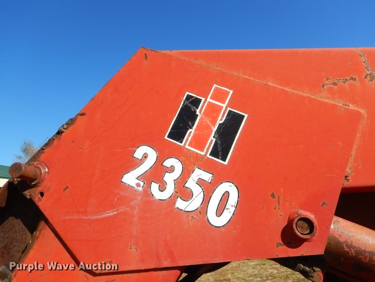 image for item FA9841 International 1586 tractor