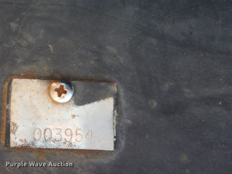 image for item FA9841 International 1586 tractor