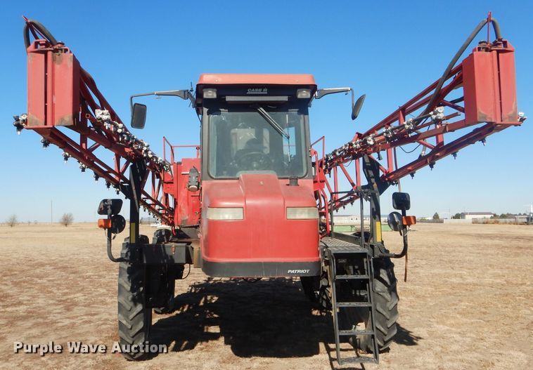 image for item FG9857 2003 Case IH Patriot SPX3185 sprayer