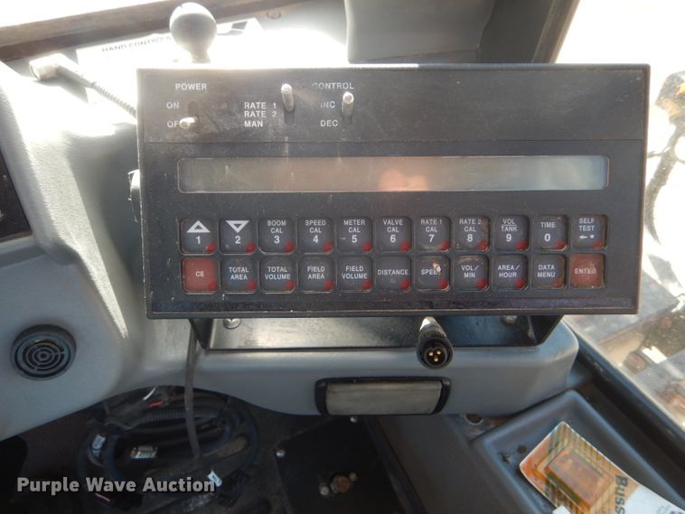 image for item FG9857 2003 Case IH Patriot SPX3185 sprayer