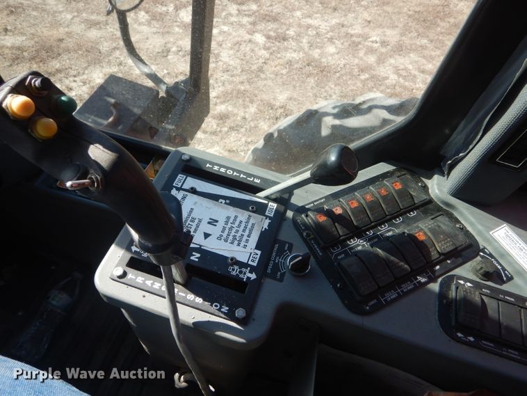 image for item FG9857 2003 Case IH Patriot SPX3185 sprayer