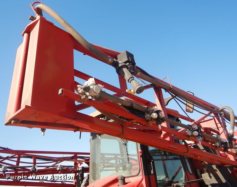 image for item FG9857 2003 Case IH Patriot SPX3185 sprayer