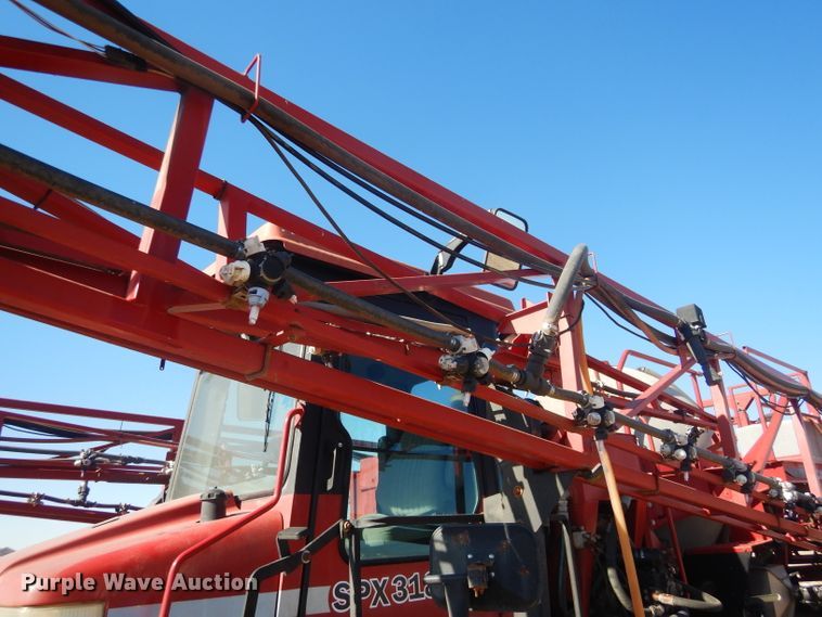 image for item FG9857 2003 Case IH Patriot SPX3185 sprayer