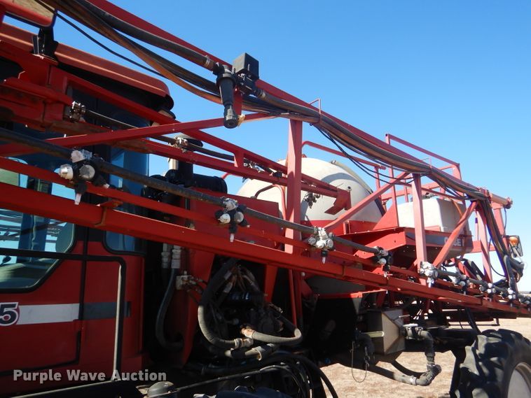 image for item FG9857 2003 Case IH Patriot SPX3185 sprayer