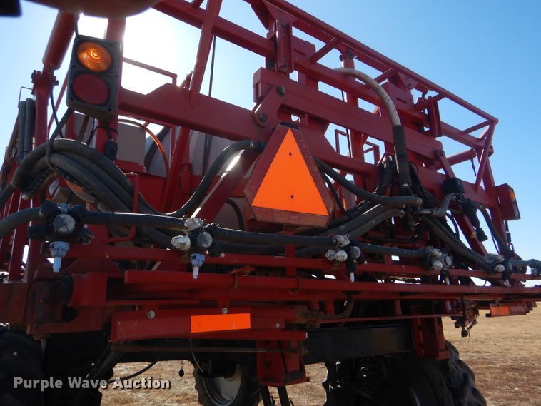 image for item FG9857 2003 Case IH Patriot SPX3185 sprayer