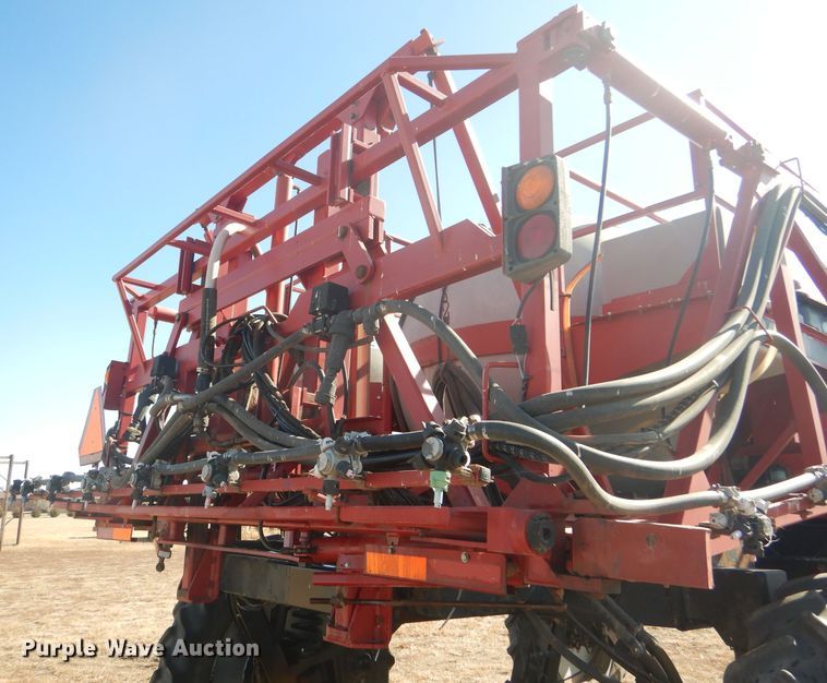 image for item FG9857 2003 Case IH Patriot SPX3185 sprayer