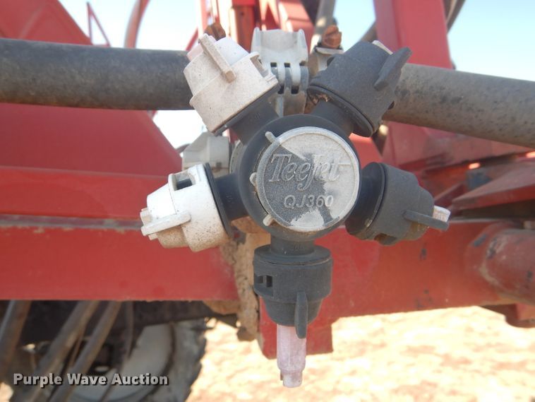 image for item FG9857 2003 Case IH Patriot SPX3185 sprayer