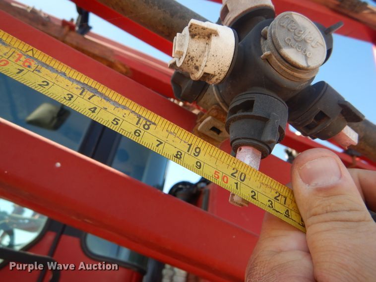 image for item FG9857 2003 Case IH Patriot SPX3185 sprayer