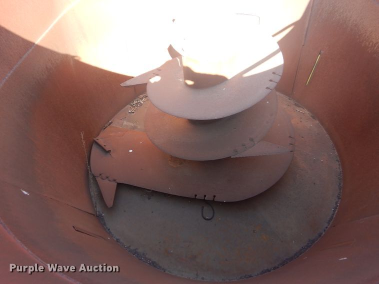 image for item FG9859 Supreme 700 feed mixer