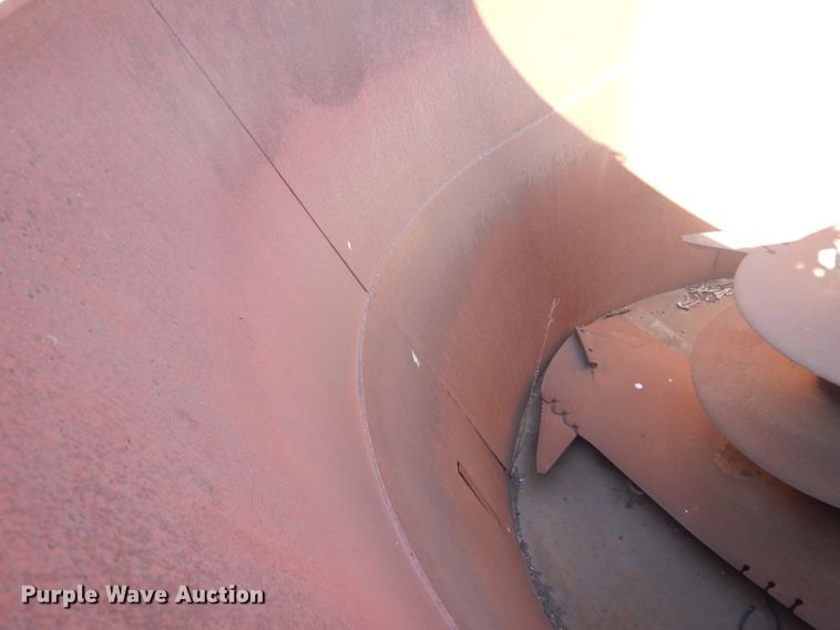 image for item FG9859 Supreme 700 feed mixer