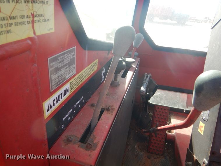 image for item FG9861 1977 Versatile 150 bi-directional 4WD tractor