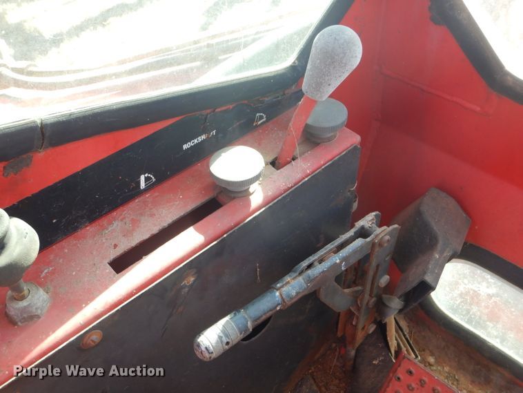 image for item FG9861 1977 Versatile 150 bi-directional 4WD tractor