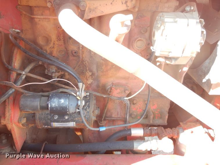 image for item FG9861 1977 Versatile 150 bi-directional 4WD tractor