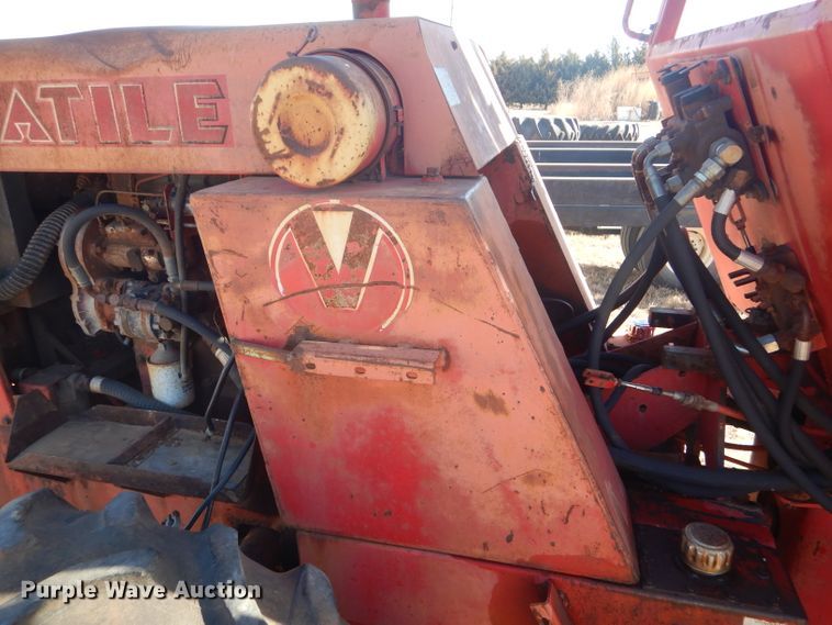 image for item FG9861 1977 Versatile 150 bi-directional 4WD tractor