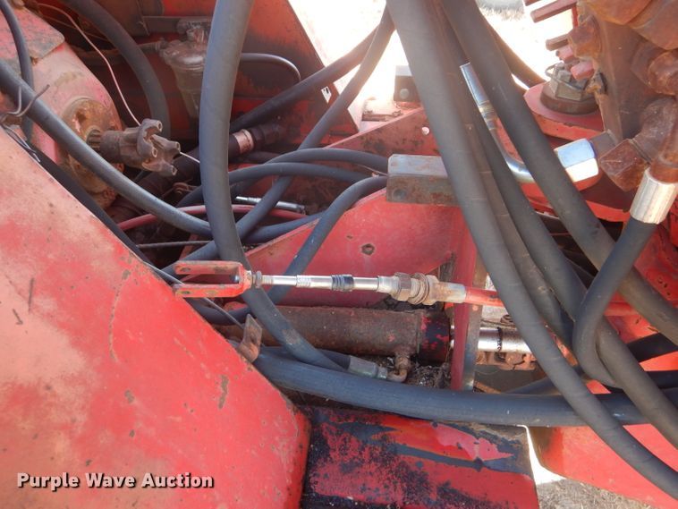 image for item FG9861 1977 Versatile 150 bi-directional 4WD tractor