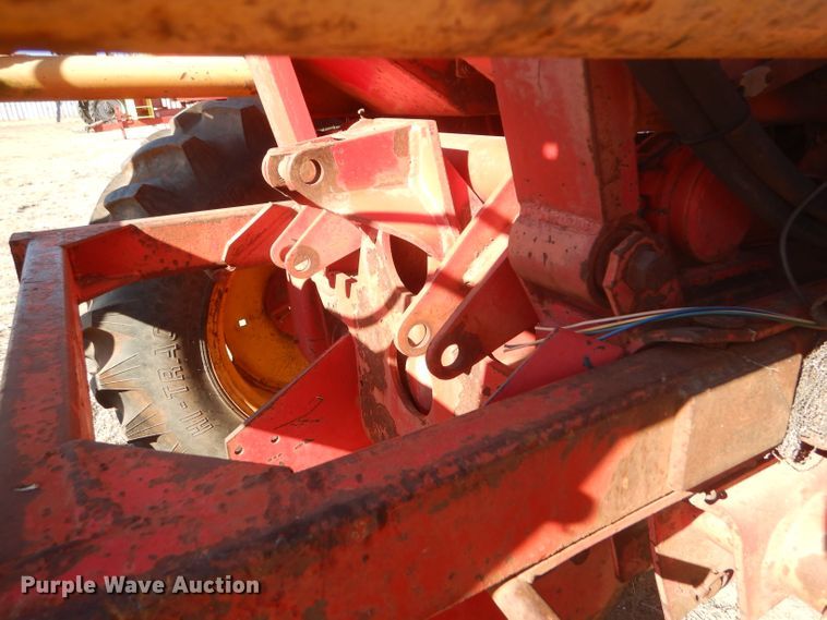 image for item FG9861 1977 Versatile 150 bi-directional 4WD tractor