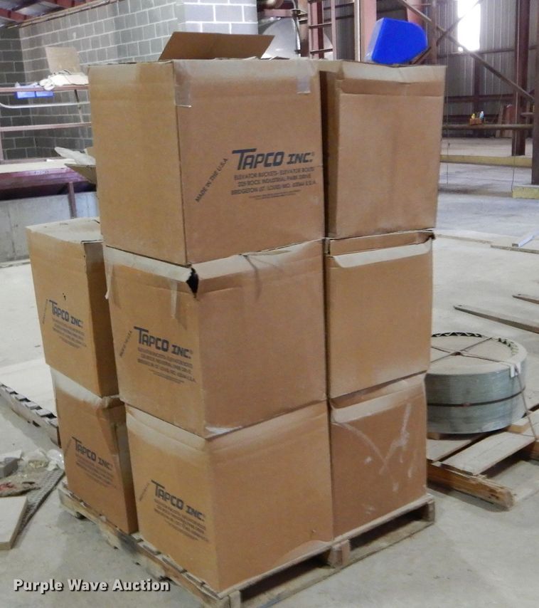 image for item FI9713 Grain leg buckets and belt