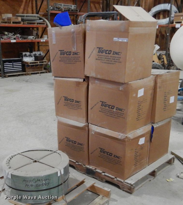 image for item FI9713 Grain leg buckets and belt