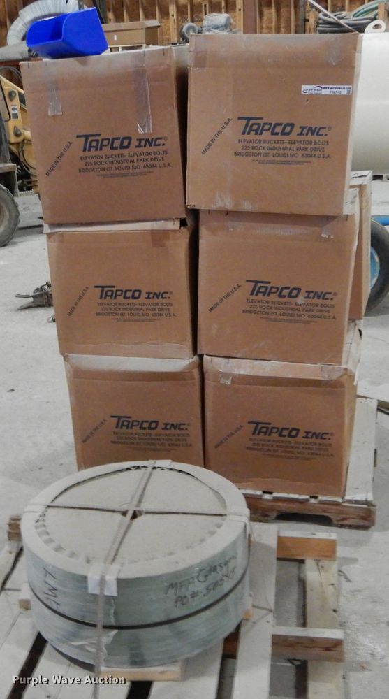 image for item FI9713 Grain leg buckets and belt