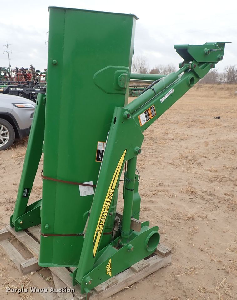 image for item FK9514 2014 John Deere 512 loader