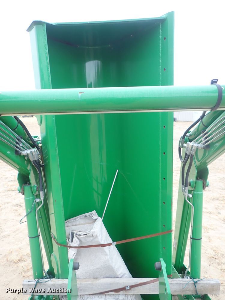 image for item FK9514 2014 John Deere 512 loader