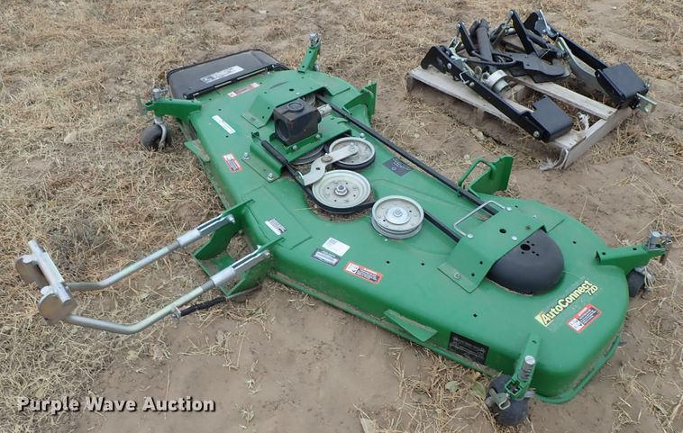 image for item FK9519 2016 John Deere 72D Autoconnect mower deck