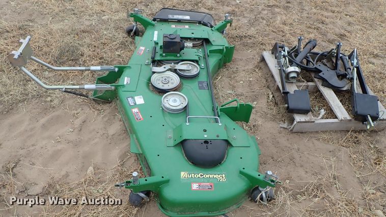 image for item FK9519 2016 John Deere 72D Autoconnect mower deck