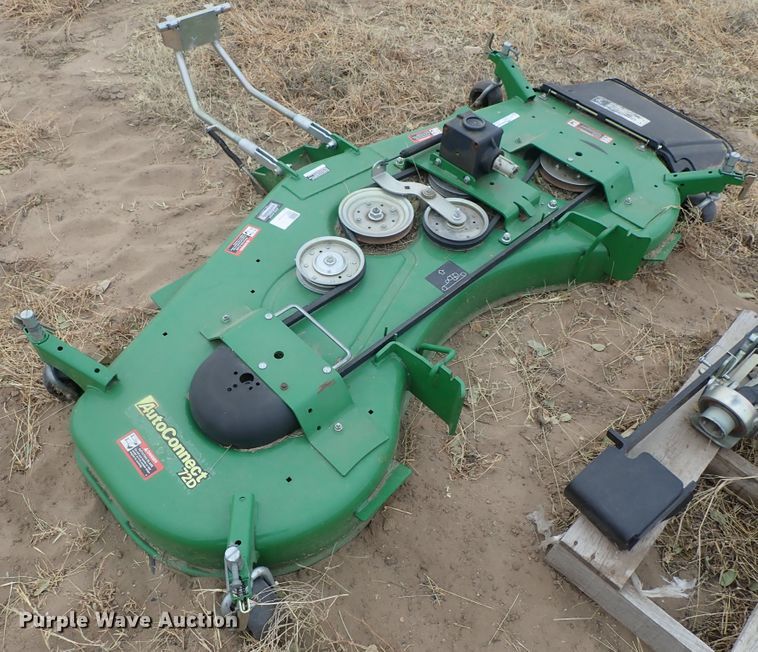 image for item FK9519 2016 John Deere 72D Autoconnect mower deck