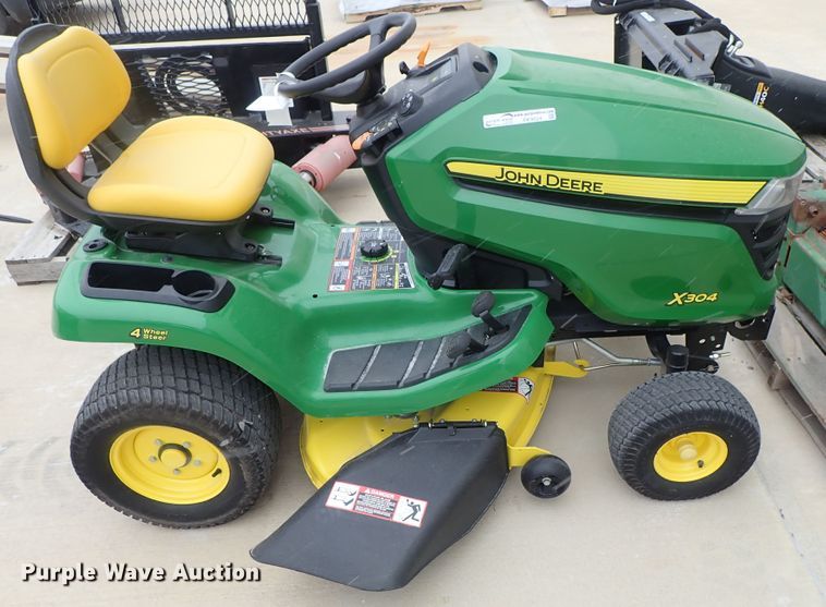 image for item FK9524 2014 John Deere X304 lawn mower